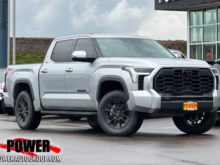 2023 Toyota Tundra Limited photo 1