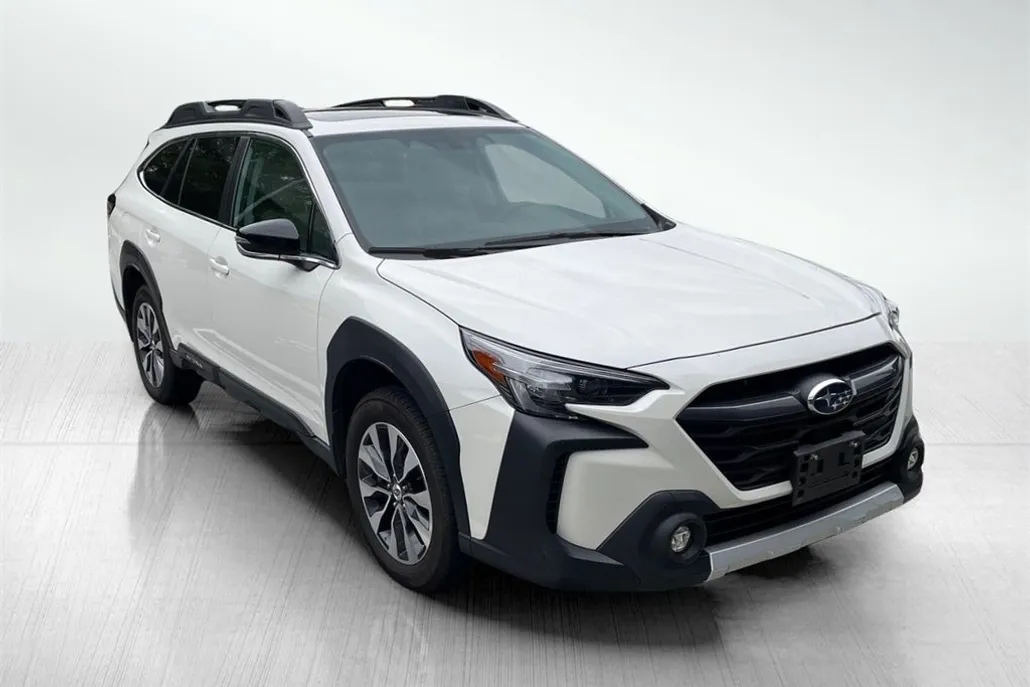 2023 Subaru Outback Limited photo 1