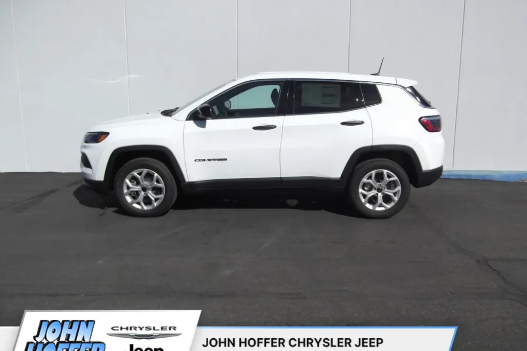 2025 Jeep Compass Sport photo 1