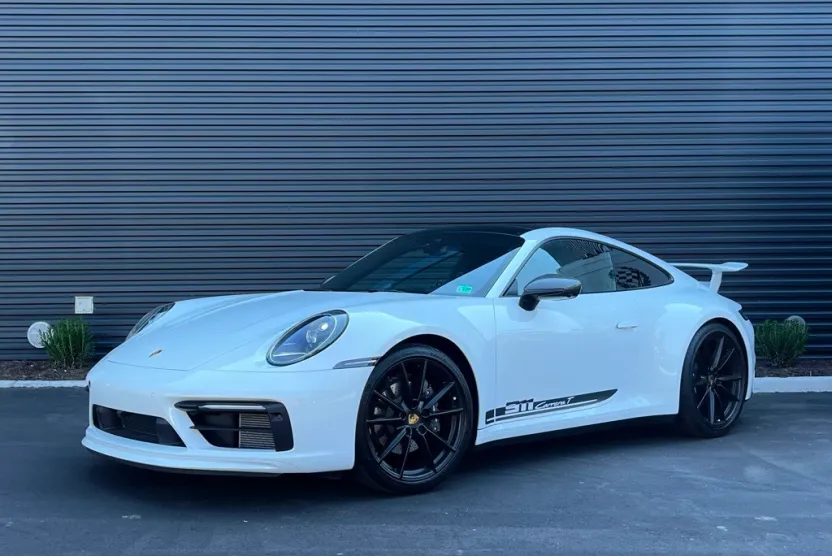 2024 Porsche 911 T photo 1
