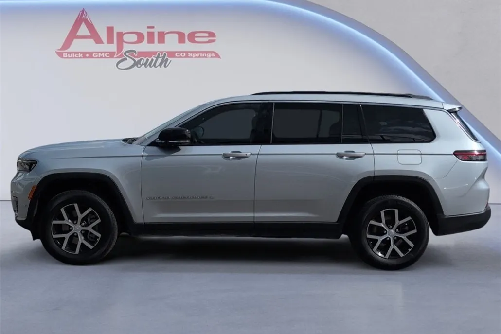 2024 Jeep Grand Cherokee Limited photo 1