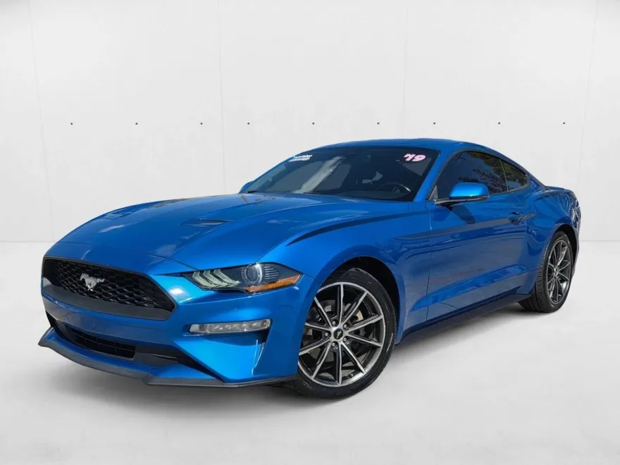 2019 Ford Mustang EcoBoost Premium photo 1