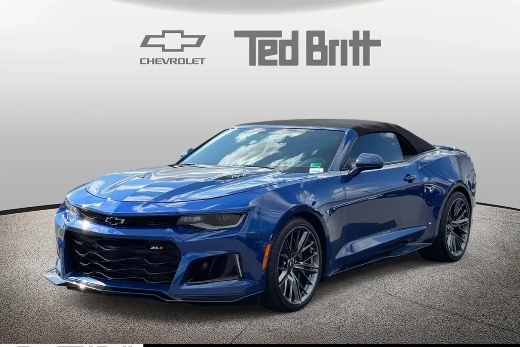 2023 Chevrolet Camaro ZL1 photo 1