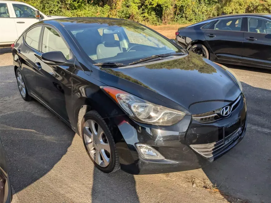 2013 Hyundai Elantra Limited photo 1