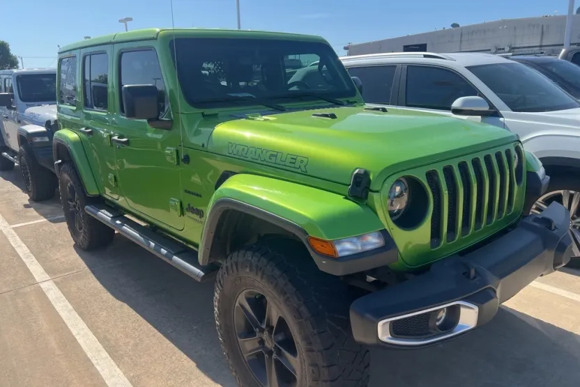 2018 Jeep Wrangler Unlimited Sahara photo 1