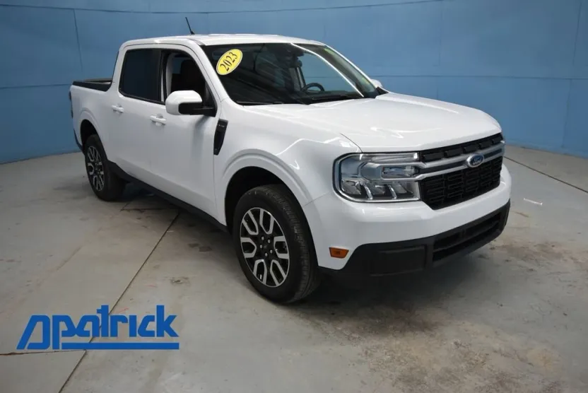 2023 Ford Maverick Lariat photo 1