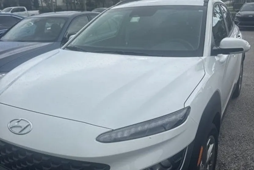 2023 Hyundai Kona SEL photo 1