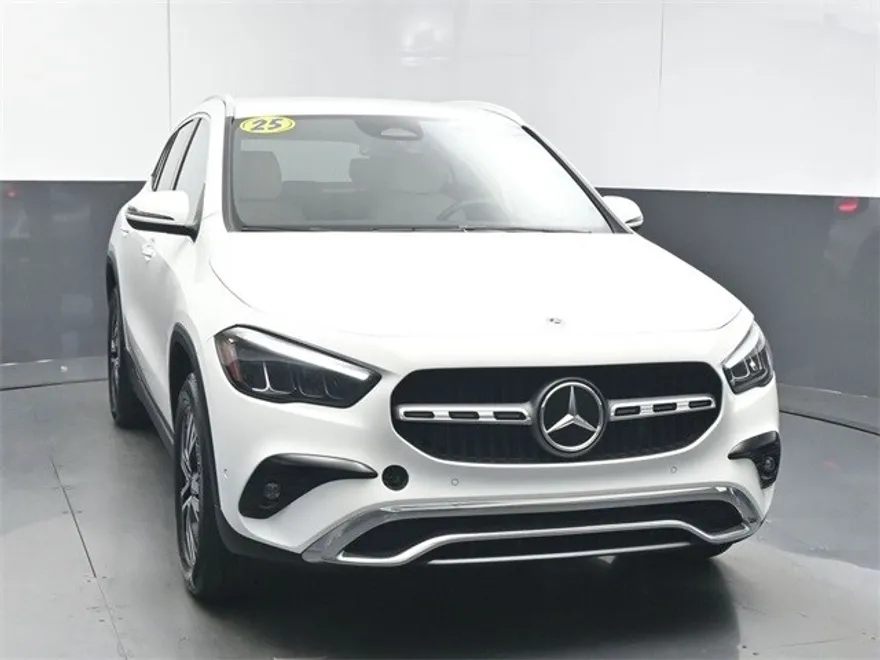 2025 Mercedes Benz GLA 250 4MATIC photo 1