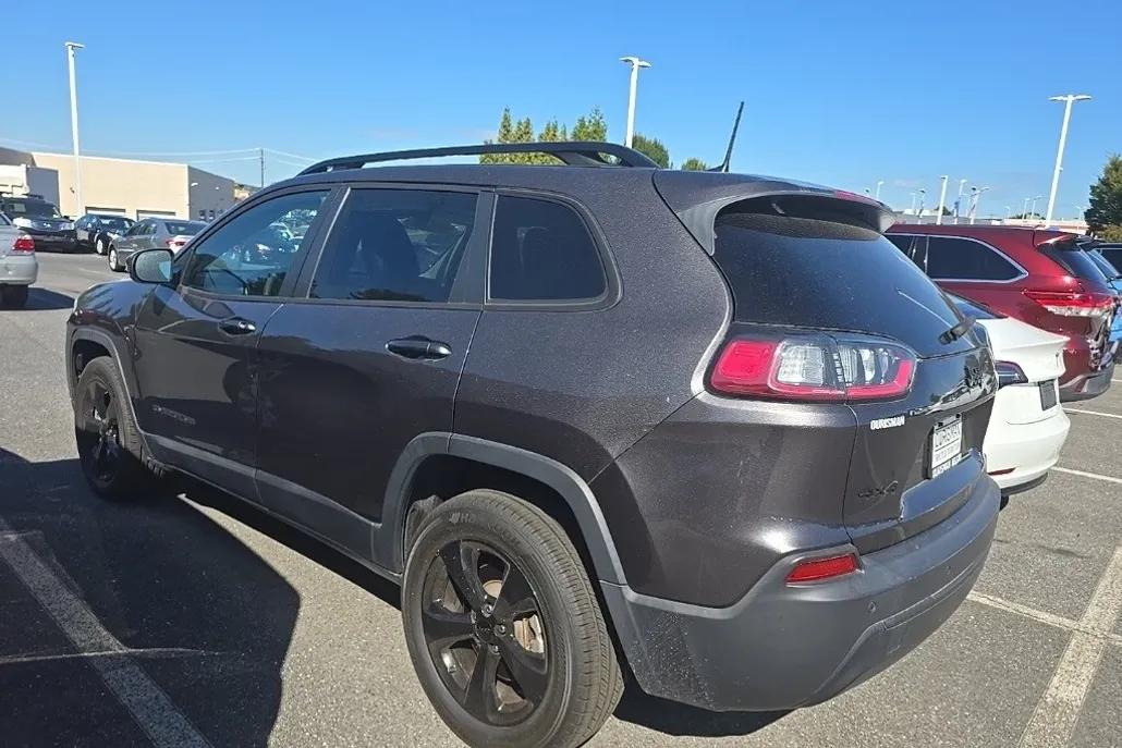 2021 Jeep Cherokee Altitude photo 1