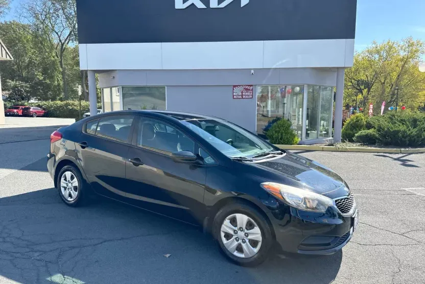 2014 Kia Forte LX photo 1