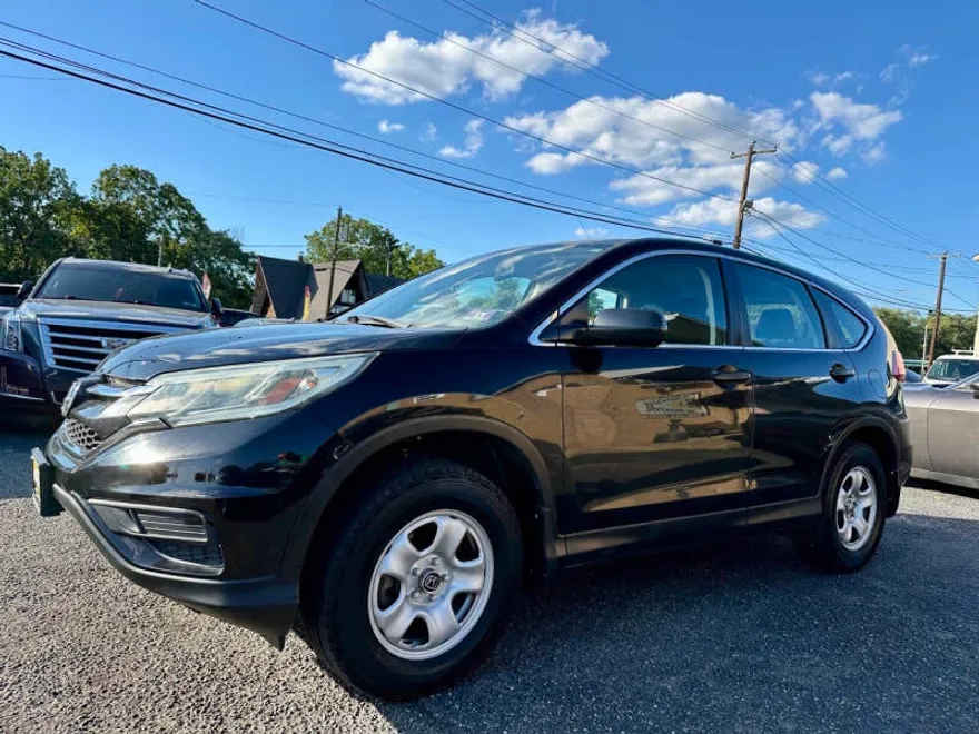 2015 Honda CR-V LX photo 1