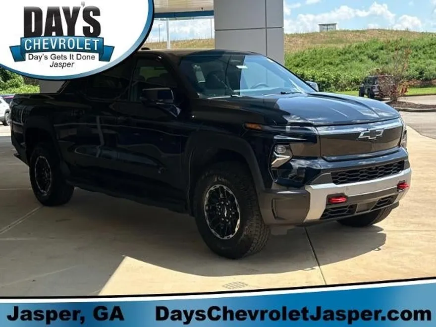 2026 Chevrolet Silverado EV Trail Boss photo 1