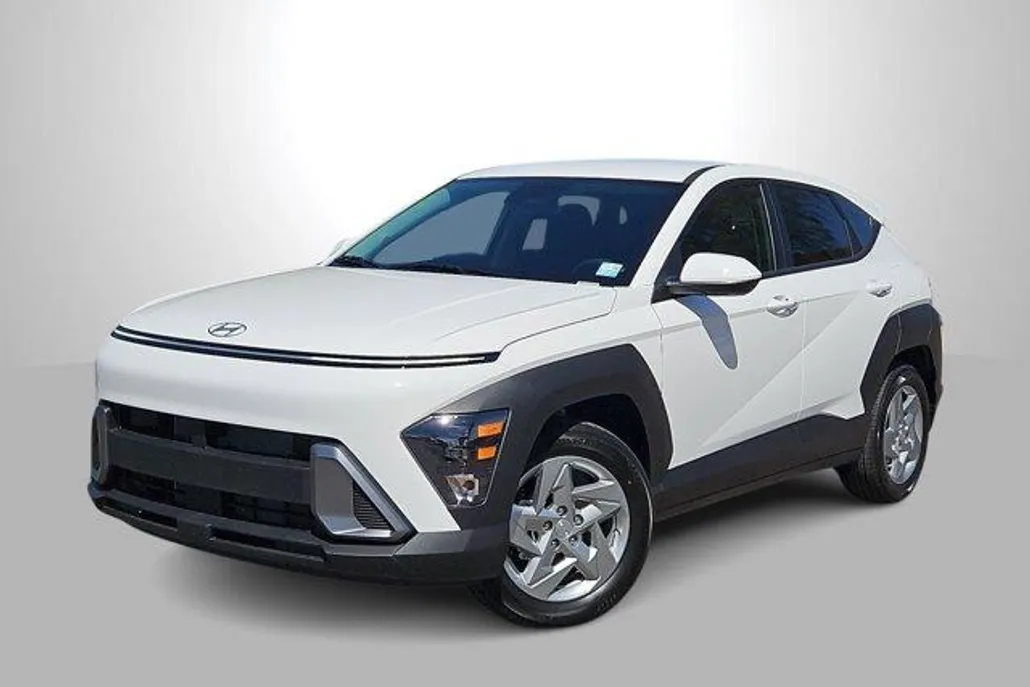 2026 Hyundai Kona SE photo 1