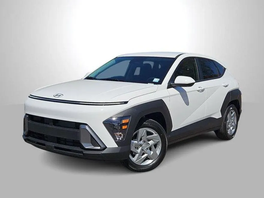 2026 Hyundai Kona SE photo 1