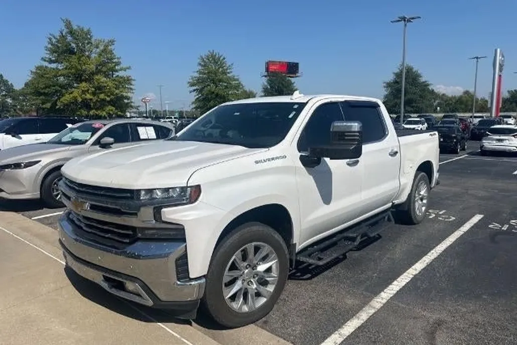 2020 Chevrolet Silverado 1500 LTZ photo 1