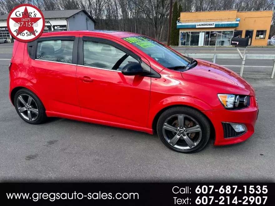 2016 Chevrolet Sonic RS photo 1