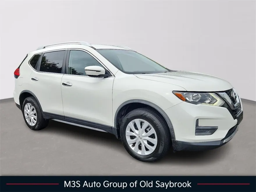 2017 Nissan Rogue S photo 1