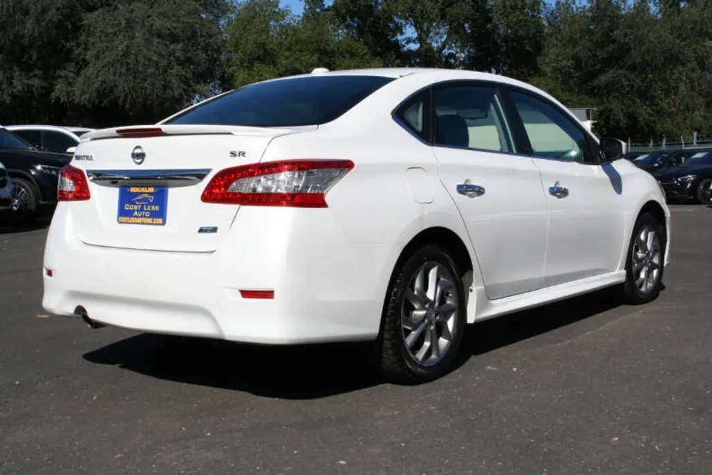 2014 Nissan Sentra SR photo 1