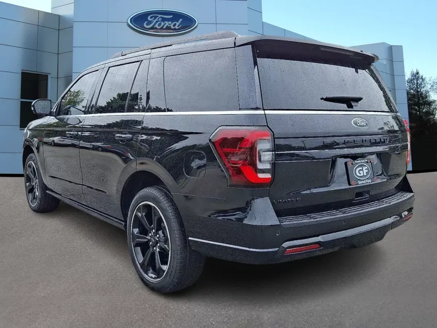 2024 Ford Expedition Limited photo 1