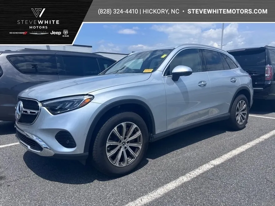 2023 Mercedes Benz GLC 300 4MATIC photo 1