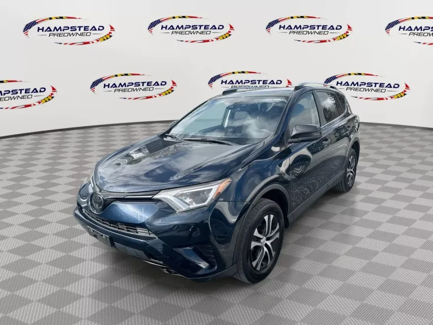 2018 Toyota RAV4 LE Sport photo 1