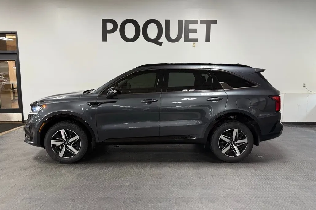 2021 Kia Sorento EX photo 1
