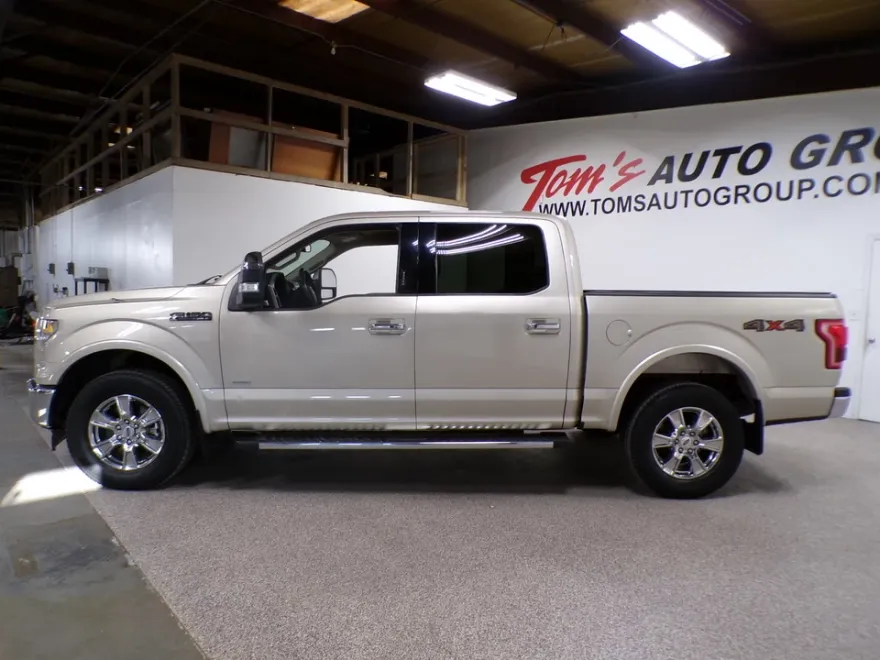 2017 Ford F-150 Lariat photo 1