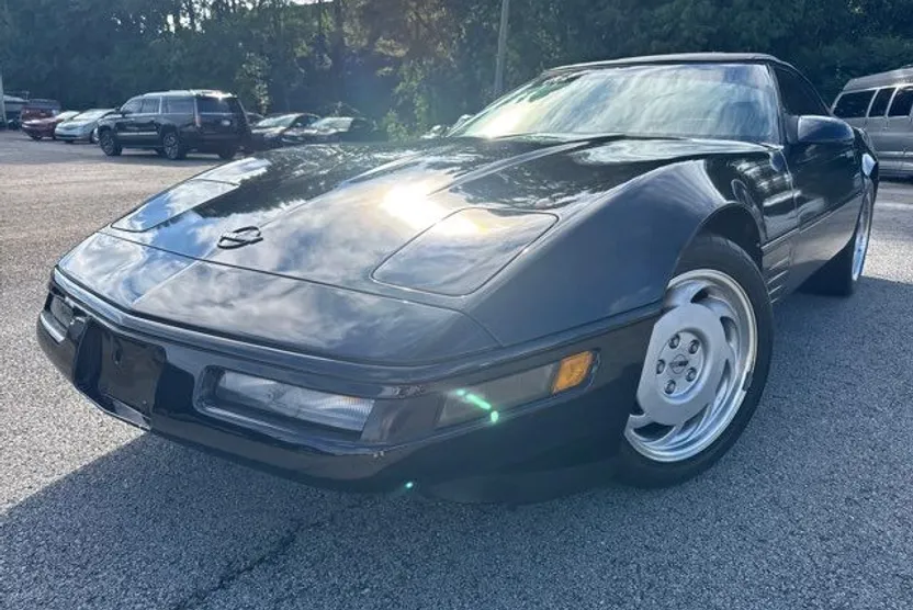 1992 Chevrolet Corvette Base photo 1