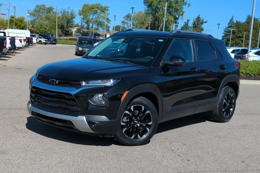 2021 Chevrolet Trailblazer LT photo 1