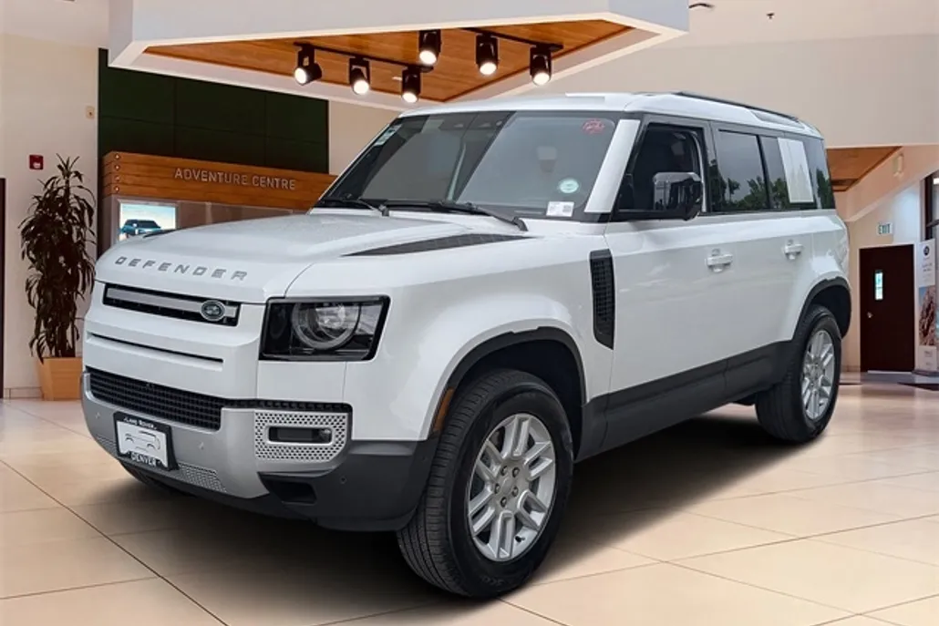 2025 Land Rover Defender 110 S photo 1