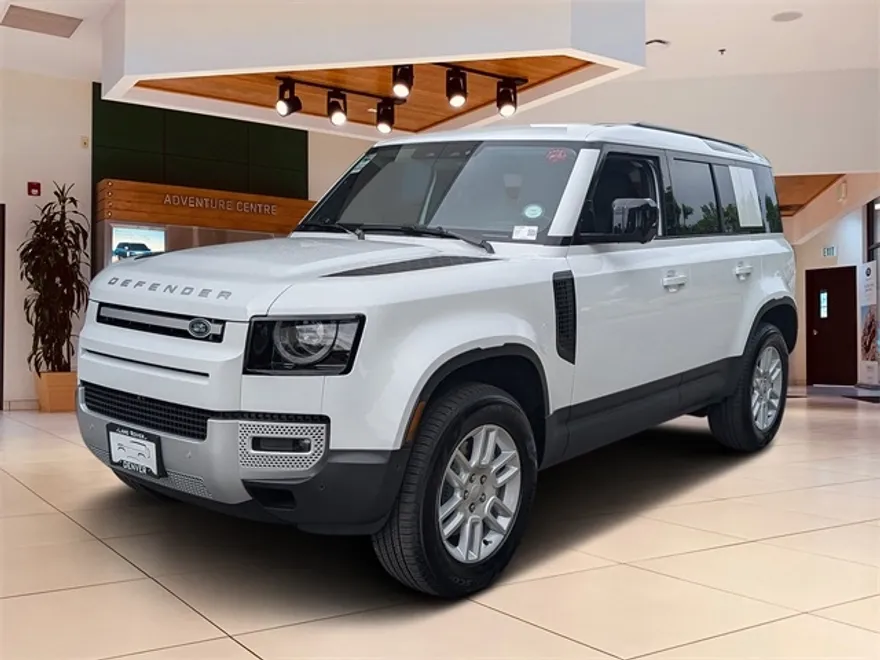 2025 Land Rover Defender 110 S photo 1