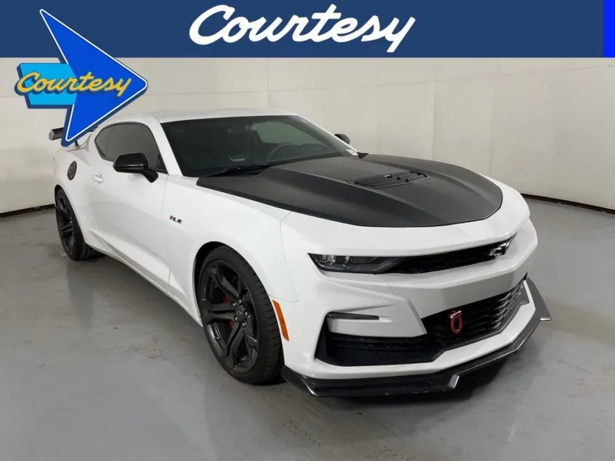 2021 Chevrolet Camaro 1SS photo 1