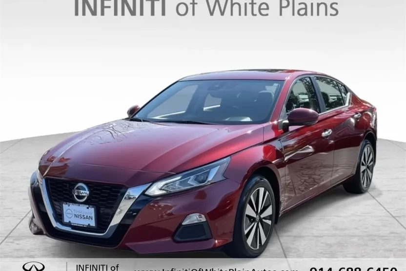 2021 Nissan Altima 2.5 SV photo 1