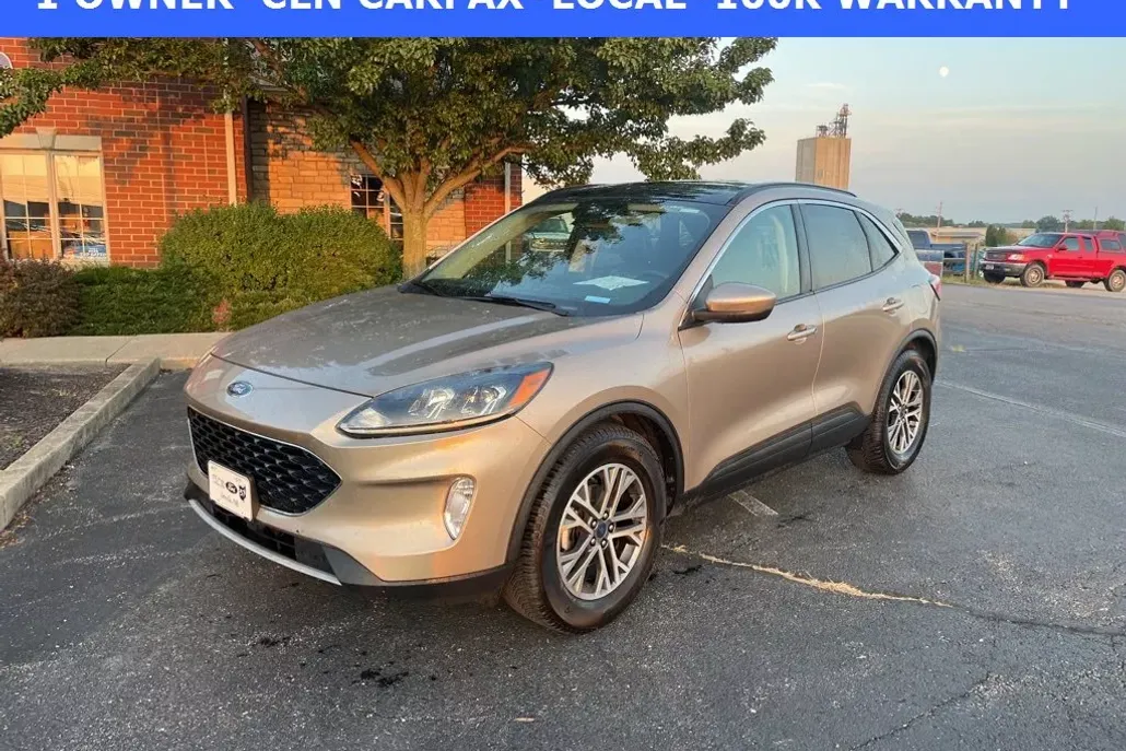 2020 Ford Escape SEL photo 1