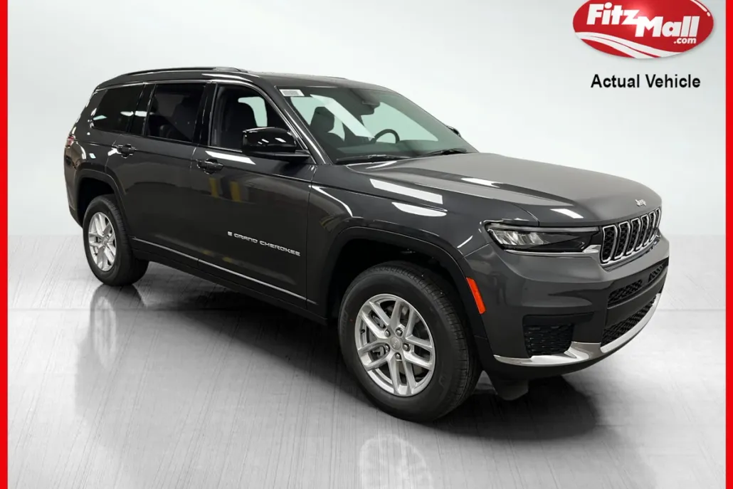 2025 Jeep Grand Cherokee Laredo photo 1