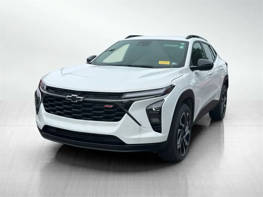 2024 Chevrolet Trax photo 1