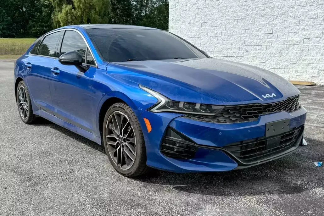 2023 Kia K5 GT photo 1