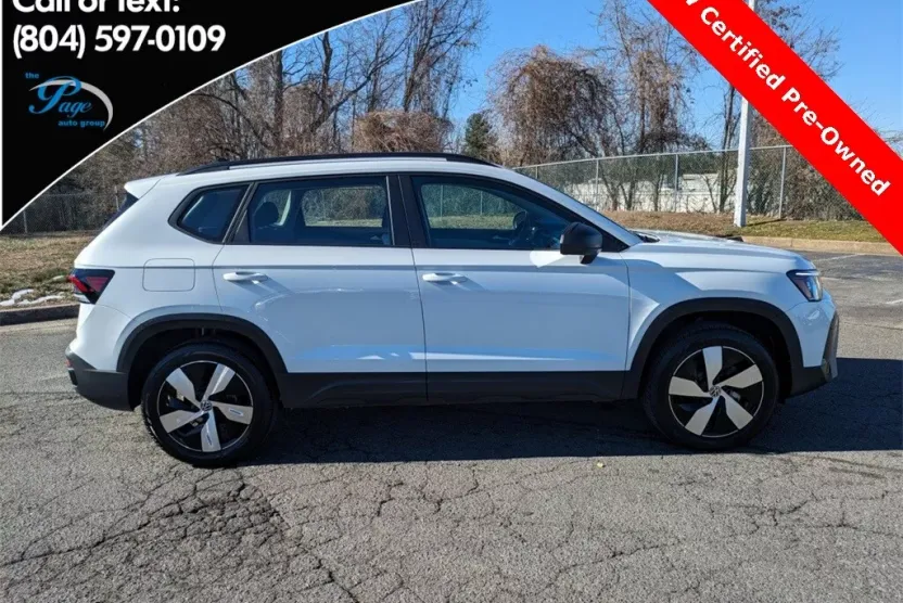 2025 Volkswagen Taos S photo 1