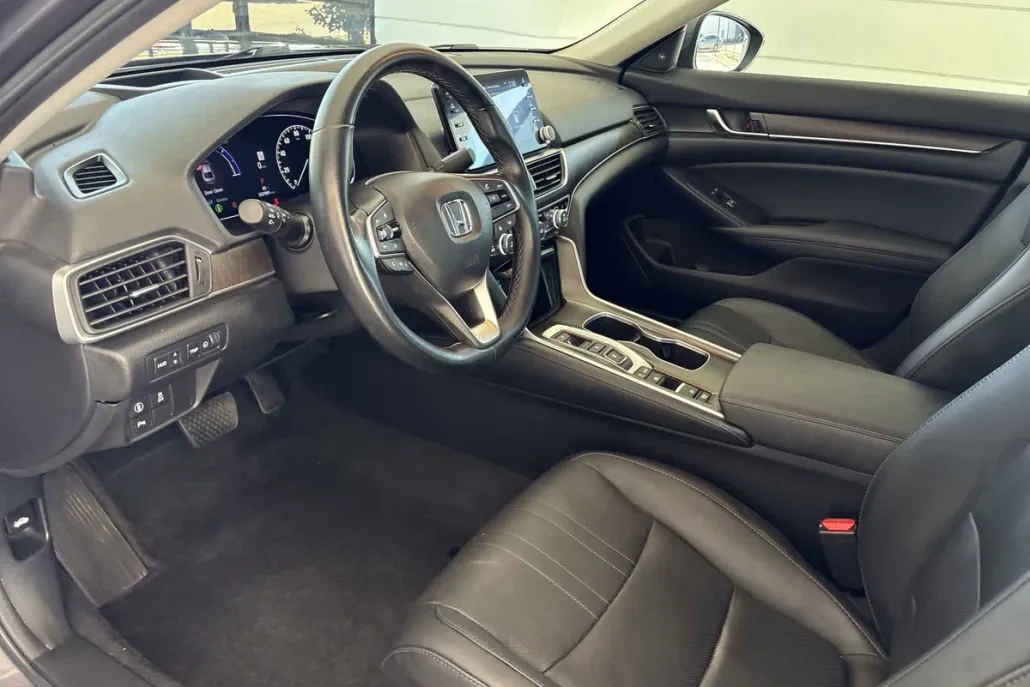 2021 Honda Accord Hybrid Touring photo 1