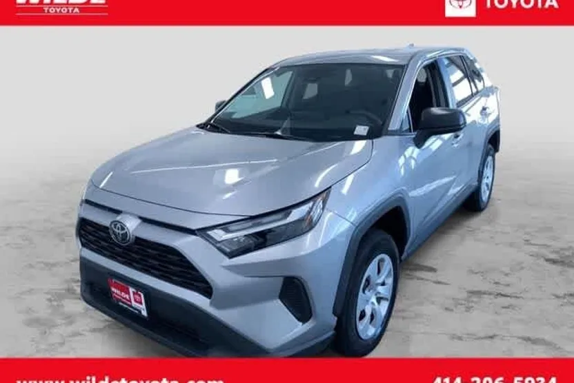 2024 Toyota RAV4 LE photo 1