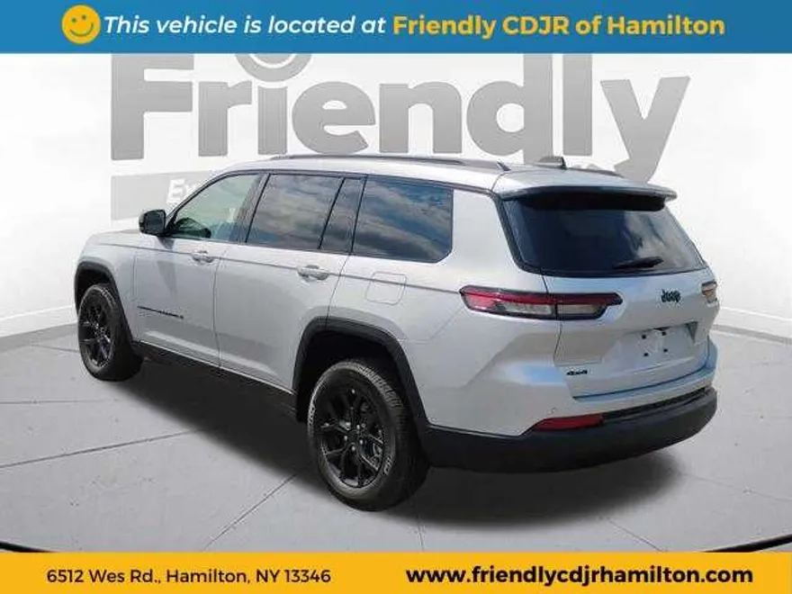 2025 Jeep Grand Cherokee Altitude photo 1
