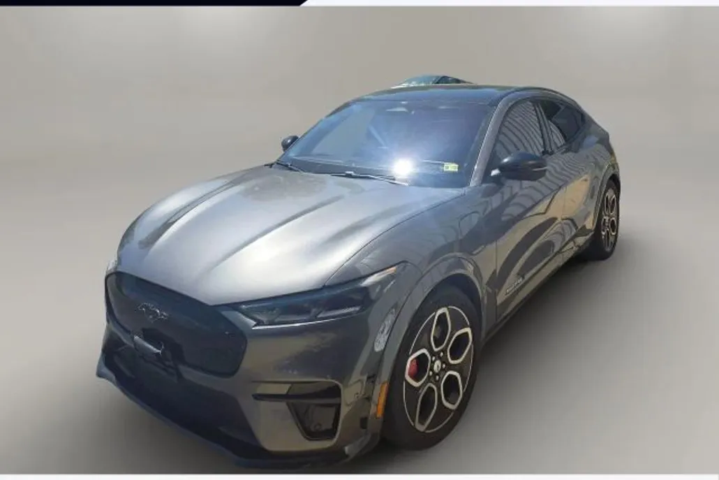 2023 Ford Mustang Mach-E GT photo 1