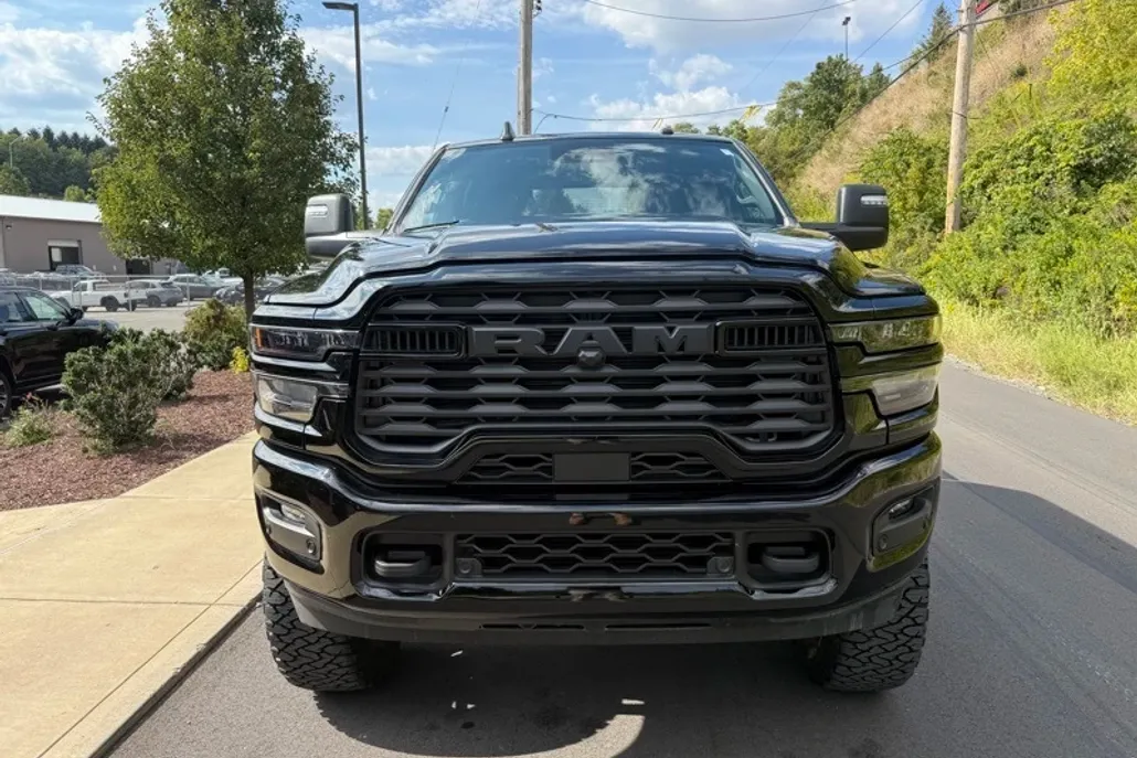 2025 Ram 2500 Big Horn photo 1