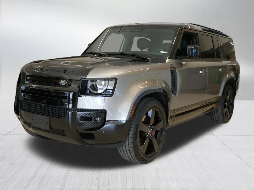 2025 Land Rover Defender X photo 1
