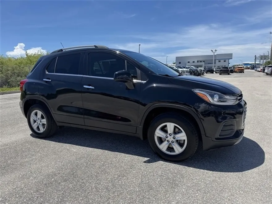 2019 Chevrolet Trax LT photo 1