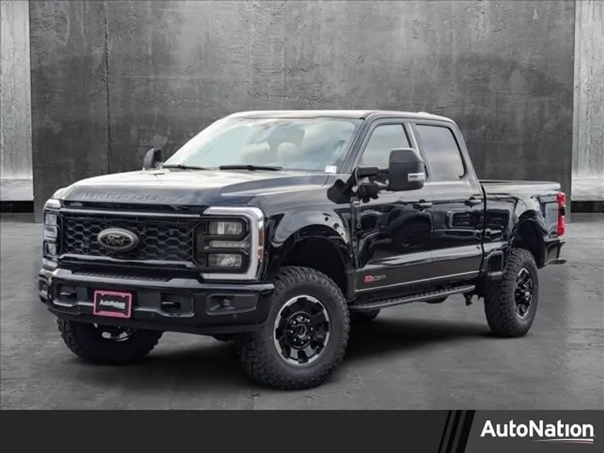 2025 Ford F-250 Lariat photo 1