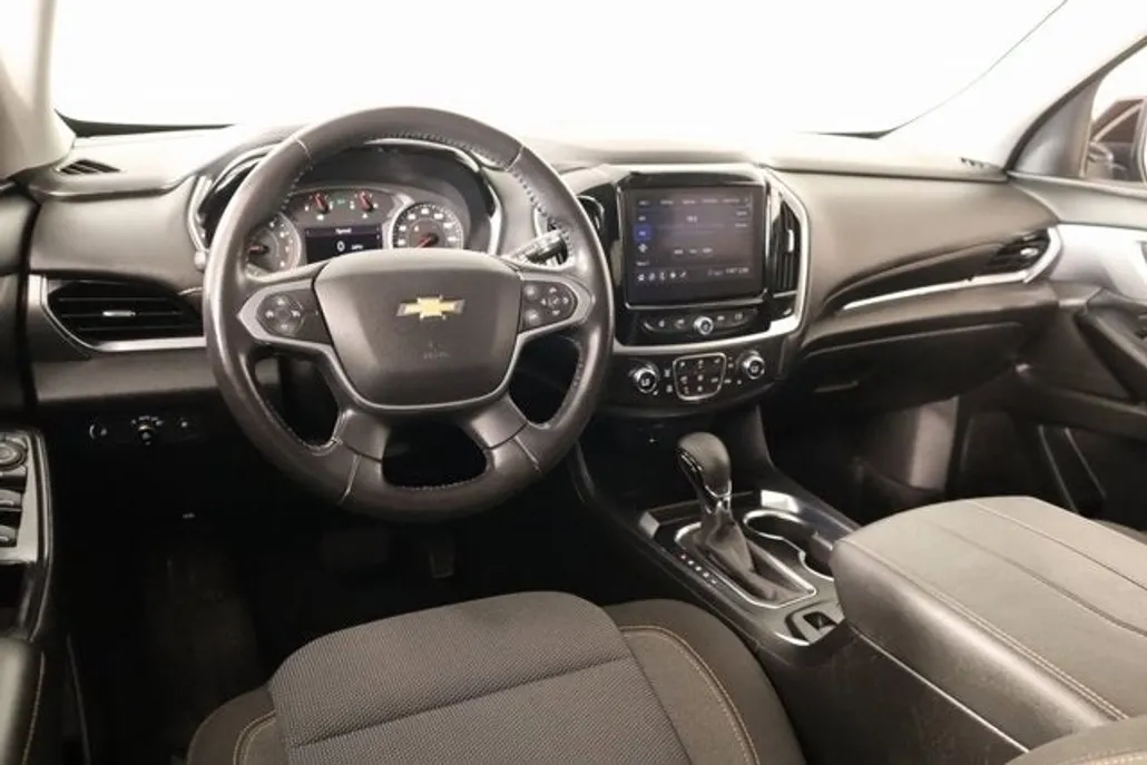 2021 Chevrolet Traverse 1LT photo 1