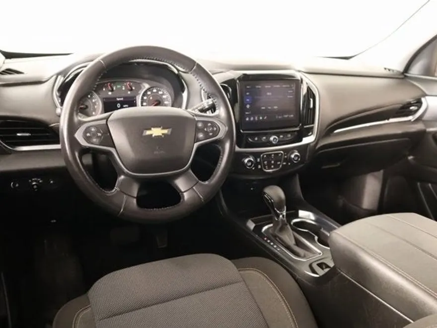 2021 Chevrolet Traverse 1LT photo 1