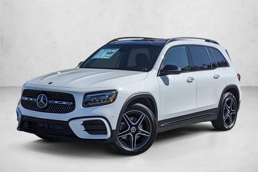 2024 Mercedes Benz GLB 250 photo 1