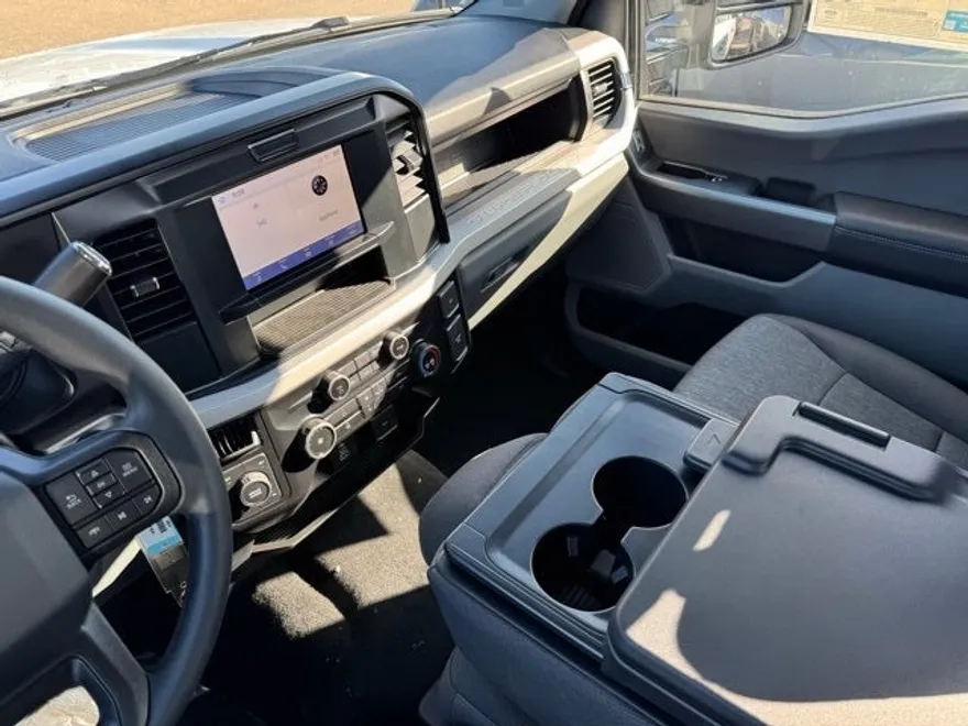 2026 Ford F-350 photo 1